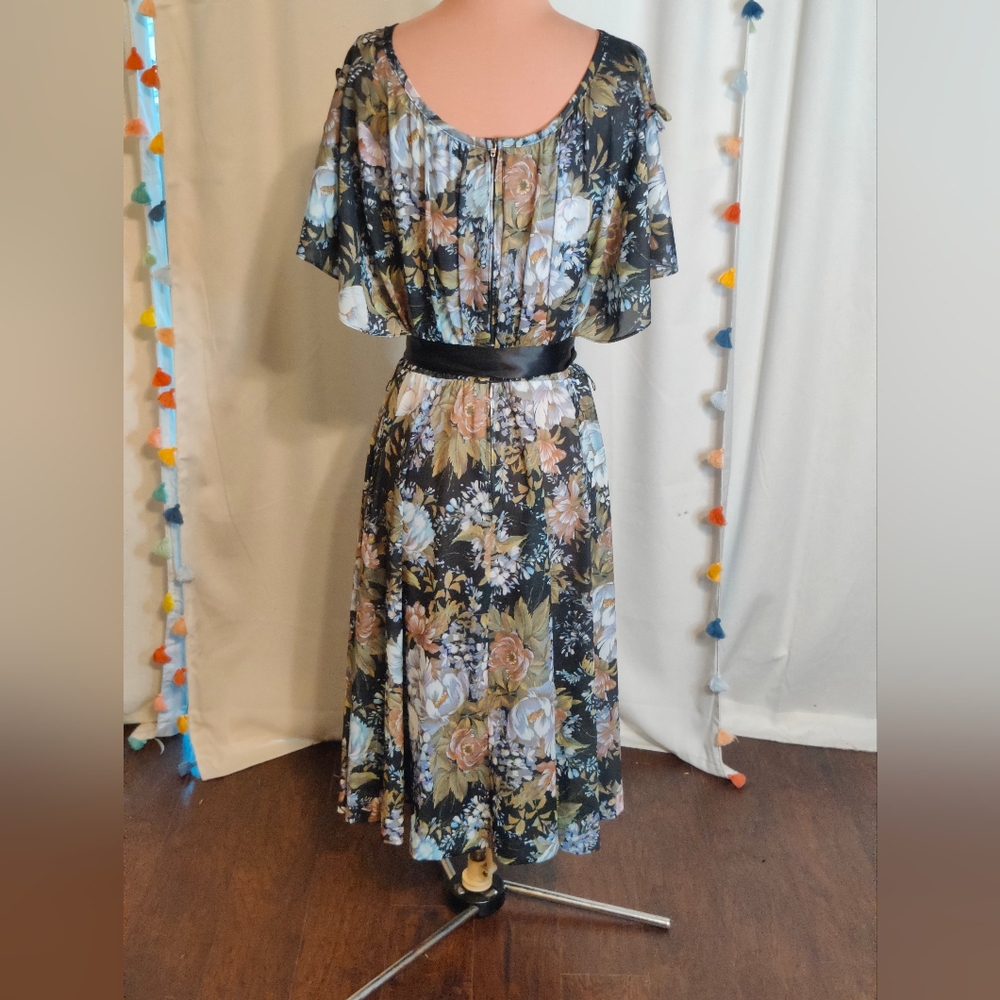 Vintage romantic roses Cape Top 70s Moody midi dress Winter Perfect Modest   S/M - Picture 5 of 10
